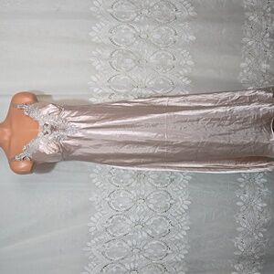 Flora Flora Nikrooz Long Champagne Sleep Pajama Gown sz Large
